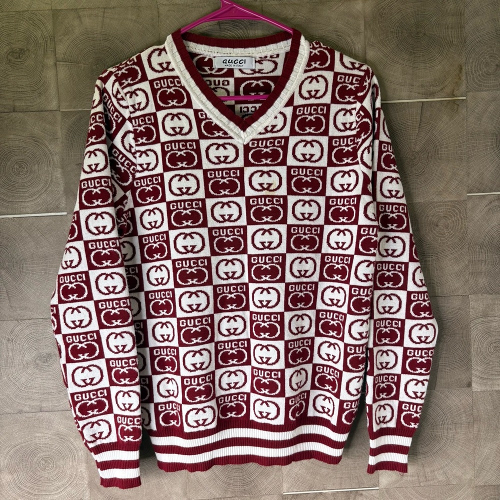 Sweater  red and white size M